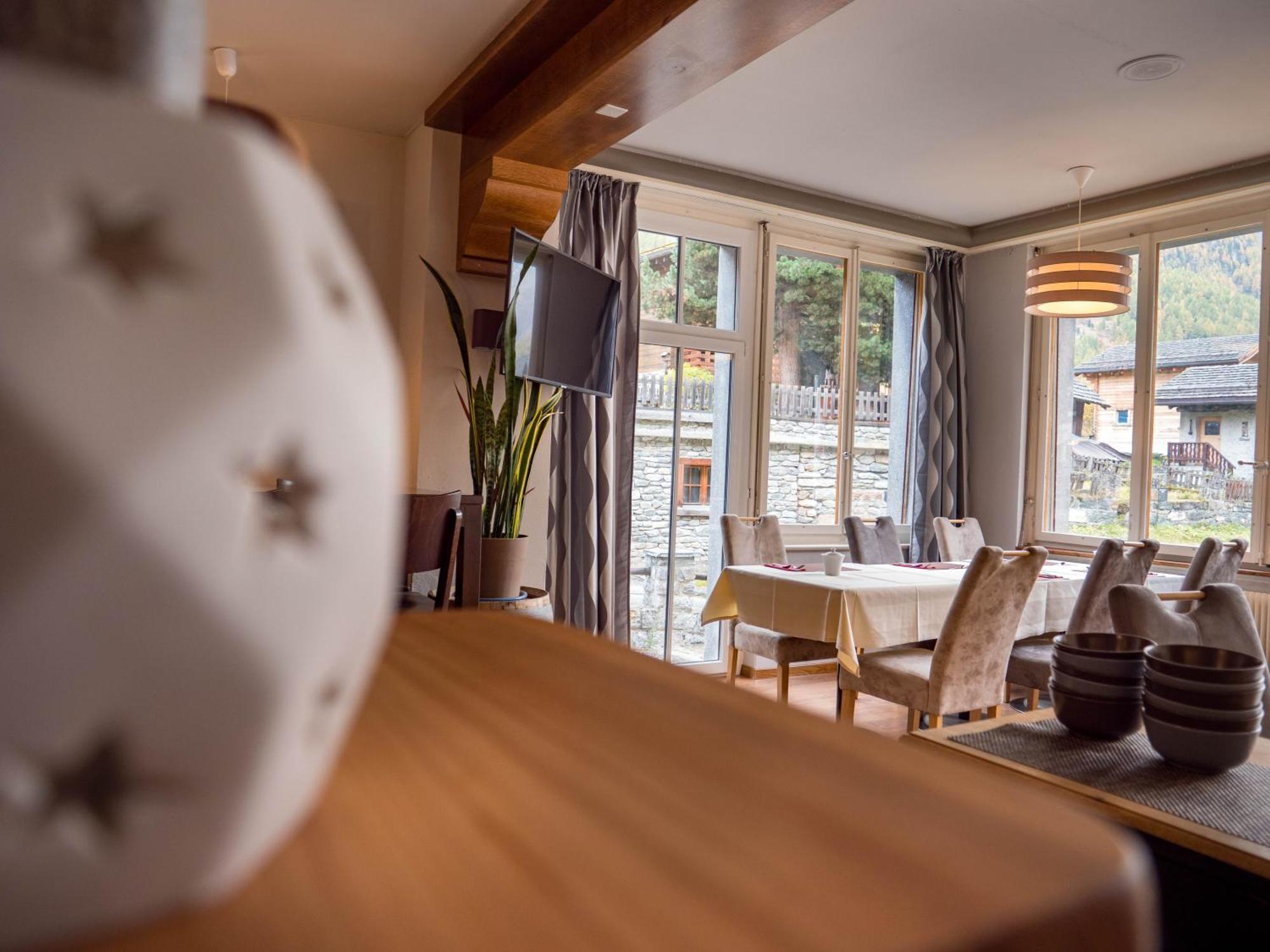 Hotel Le Besso - Swiss Romantic Lodge Zinal Luaran gambar