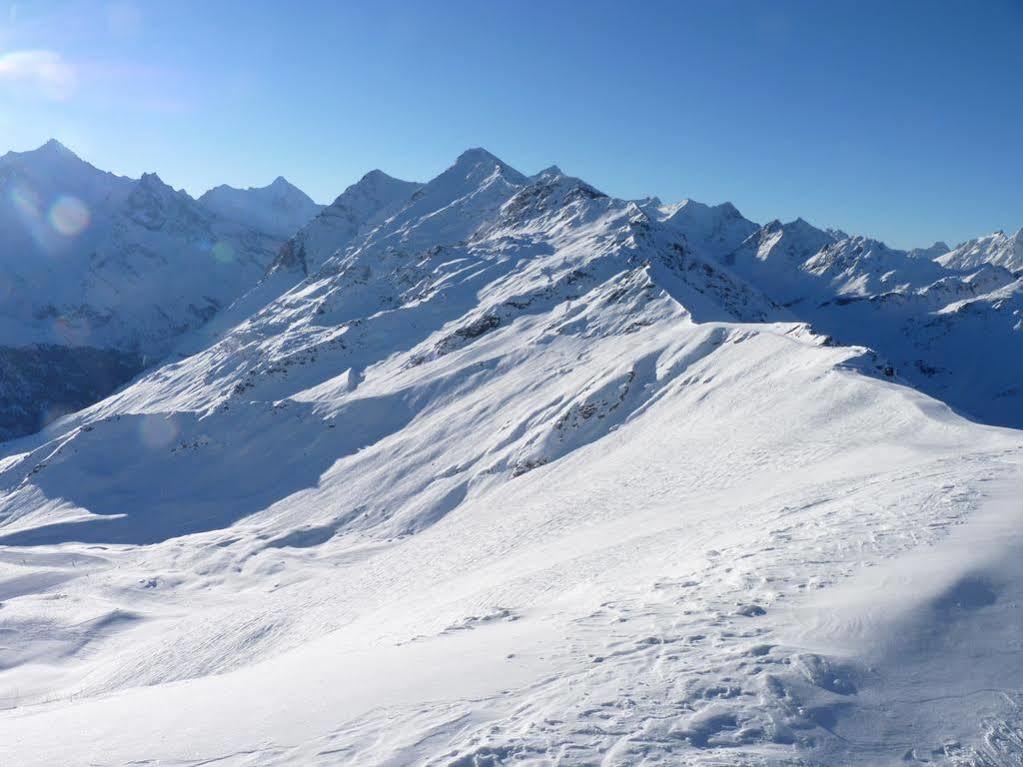 Hotel Le Besso - Swiss Romantic Lodge Zinal Luaran gambar